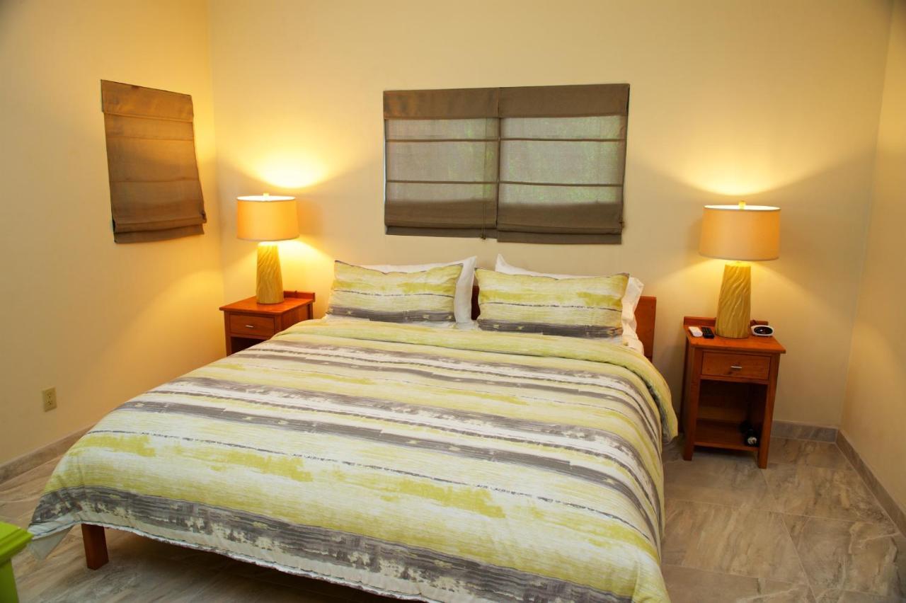 Bed and Breakfast Coral House Пунта-Горда Екстер'єр фото