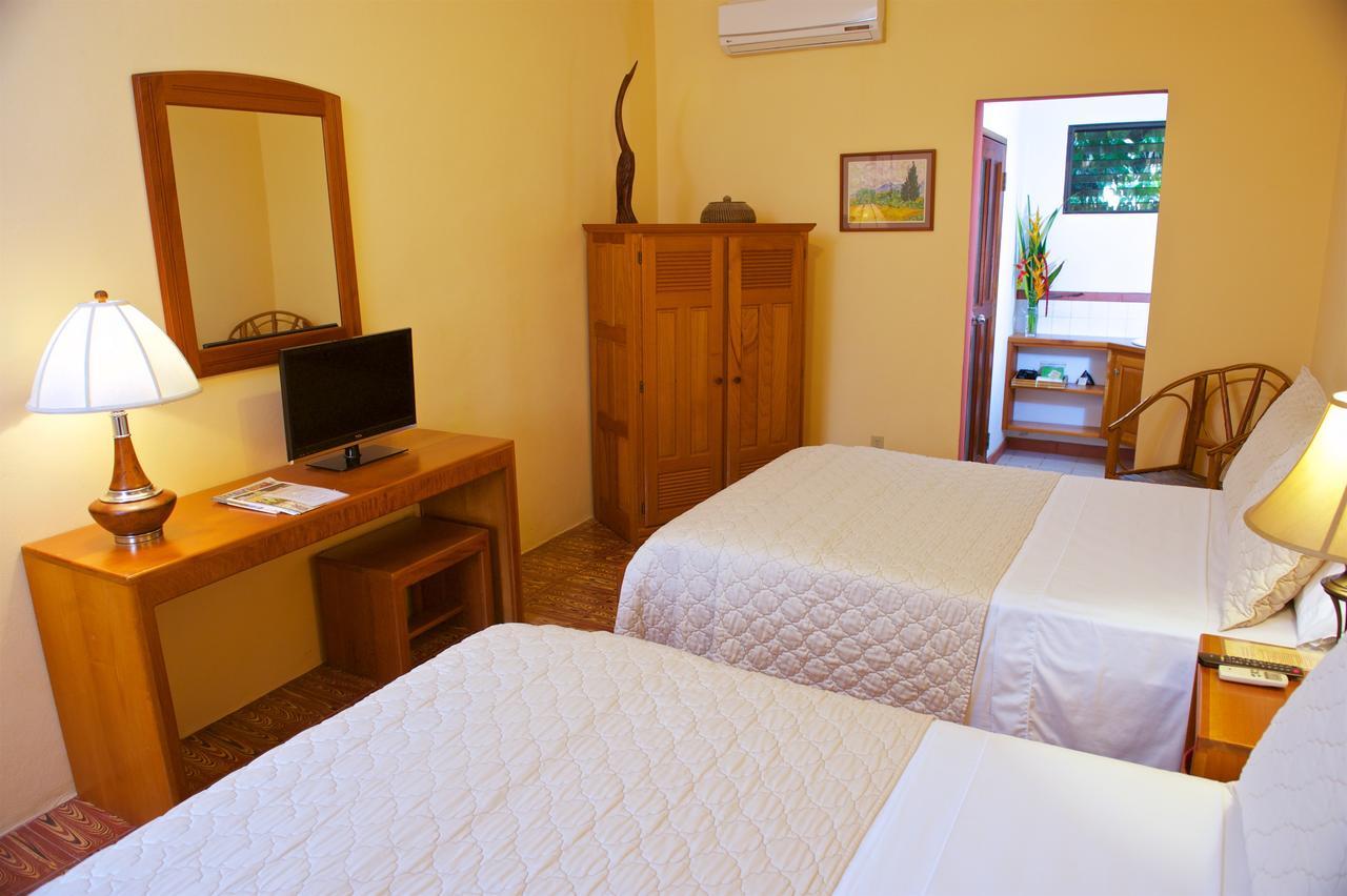 Bed and Breakfast Coral House Пунта-Горда Екстер'єр фото